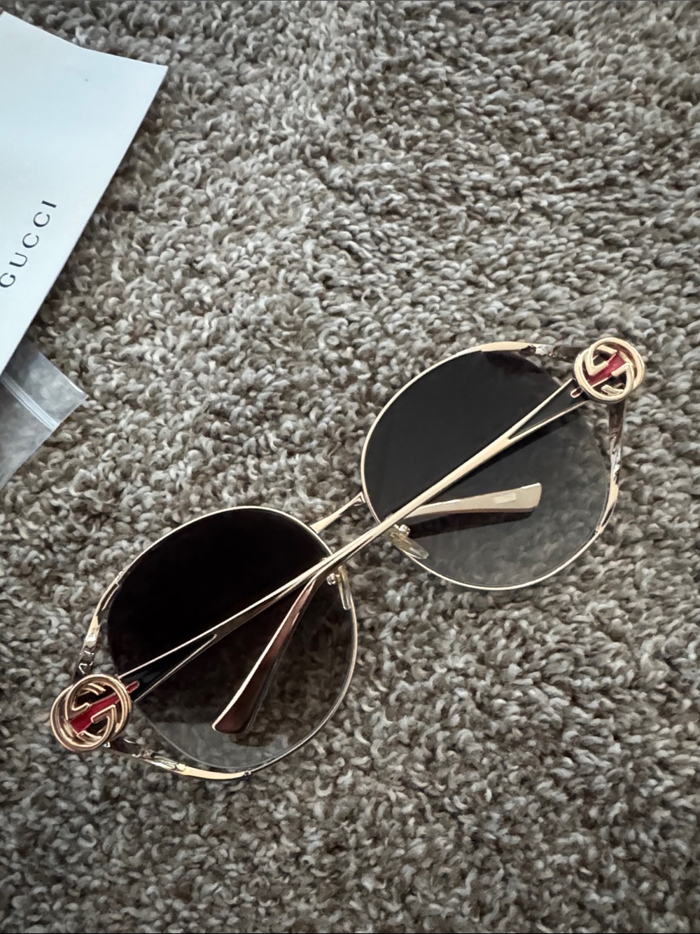 NIB Gucci GG0225S gold metal oversized GG logo sunglasses retails $605 - Picture 8 of 9
